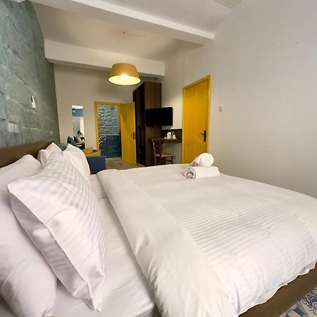 My Travel House Hotel Rabat Bagian luar foto