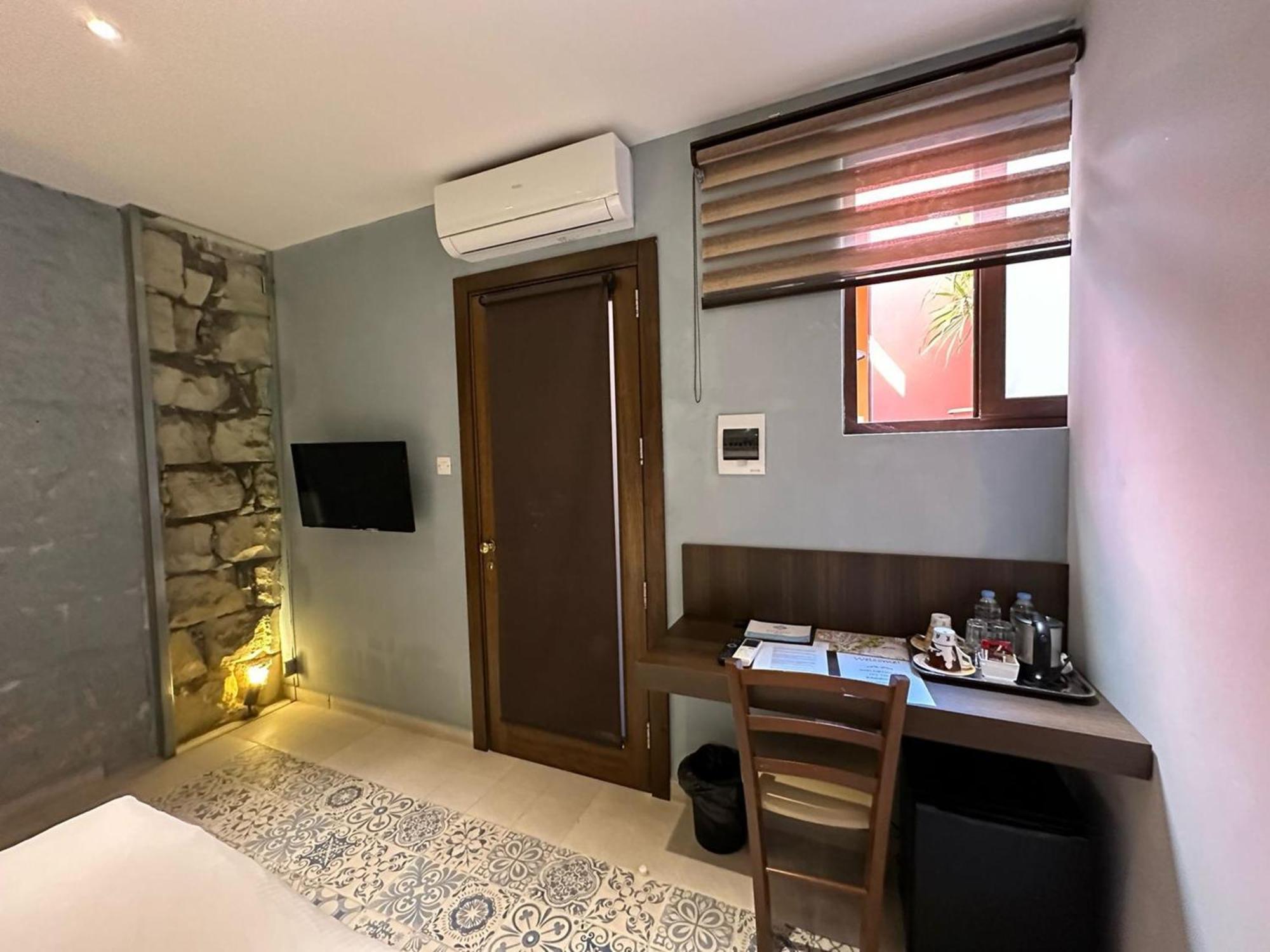 My Travel House Hotel Rabat Bagian luar foto