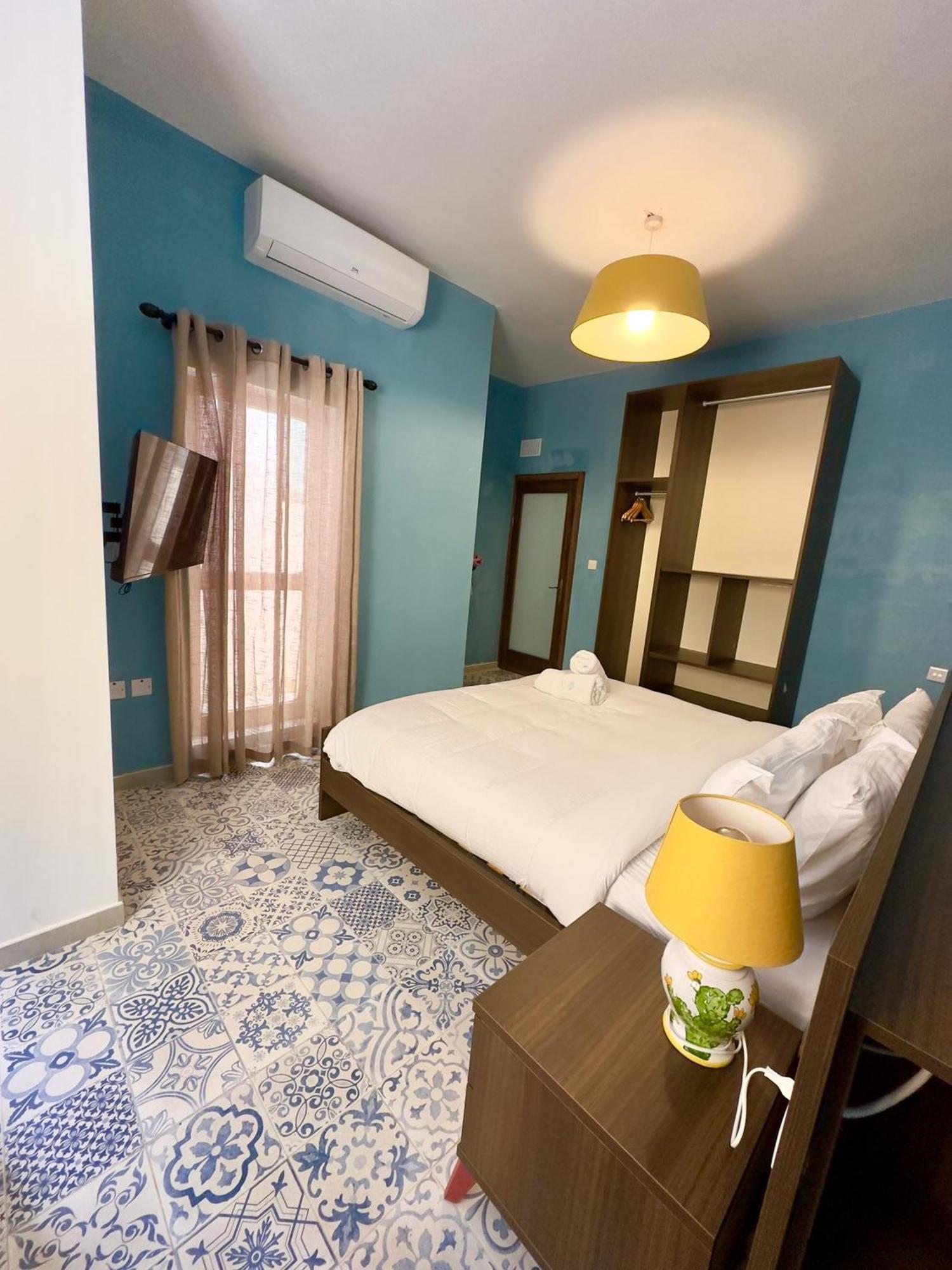 My Travel House Hotel Rabat Bagian luar foto