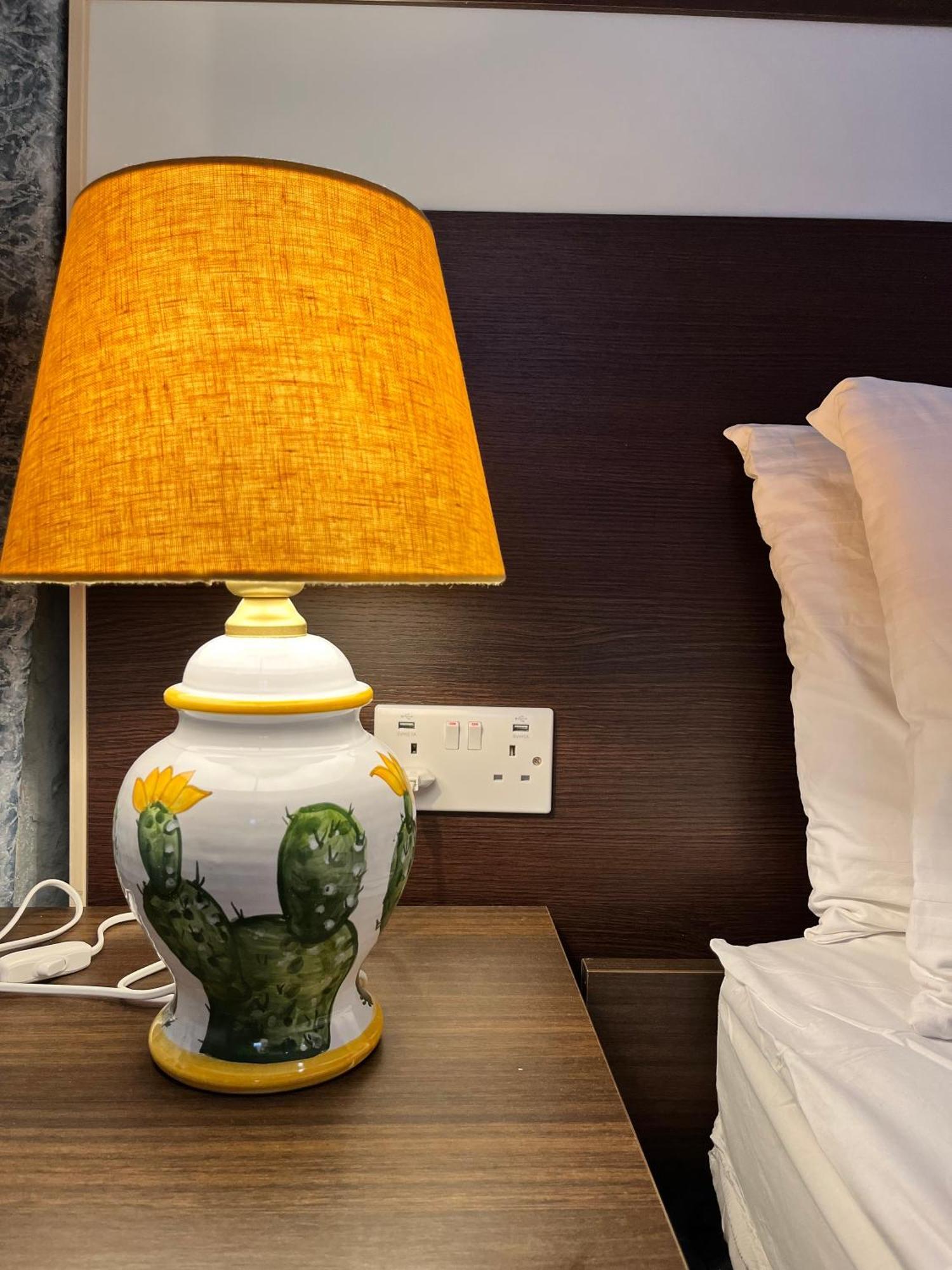 My Travel House Hotel Rabat Bagian luar foto