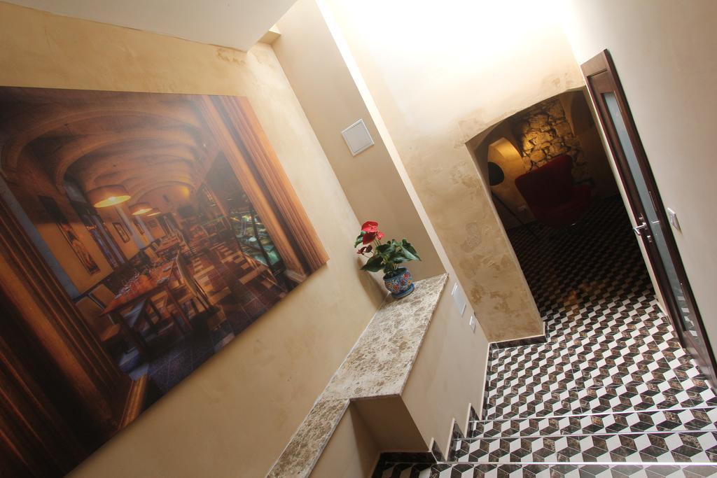 My Travel House Hotel Rabat Bagian luar foto